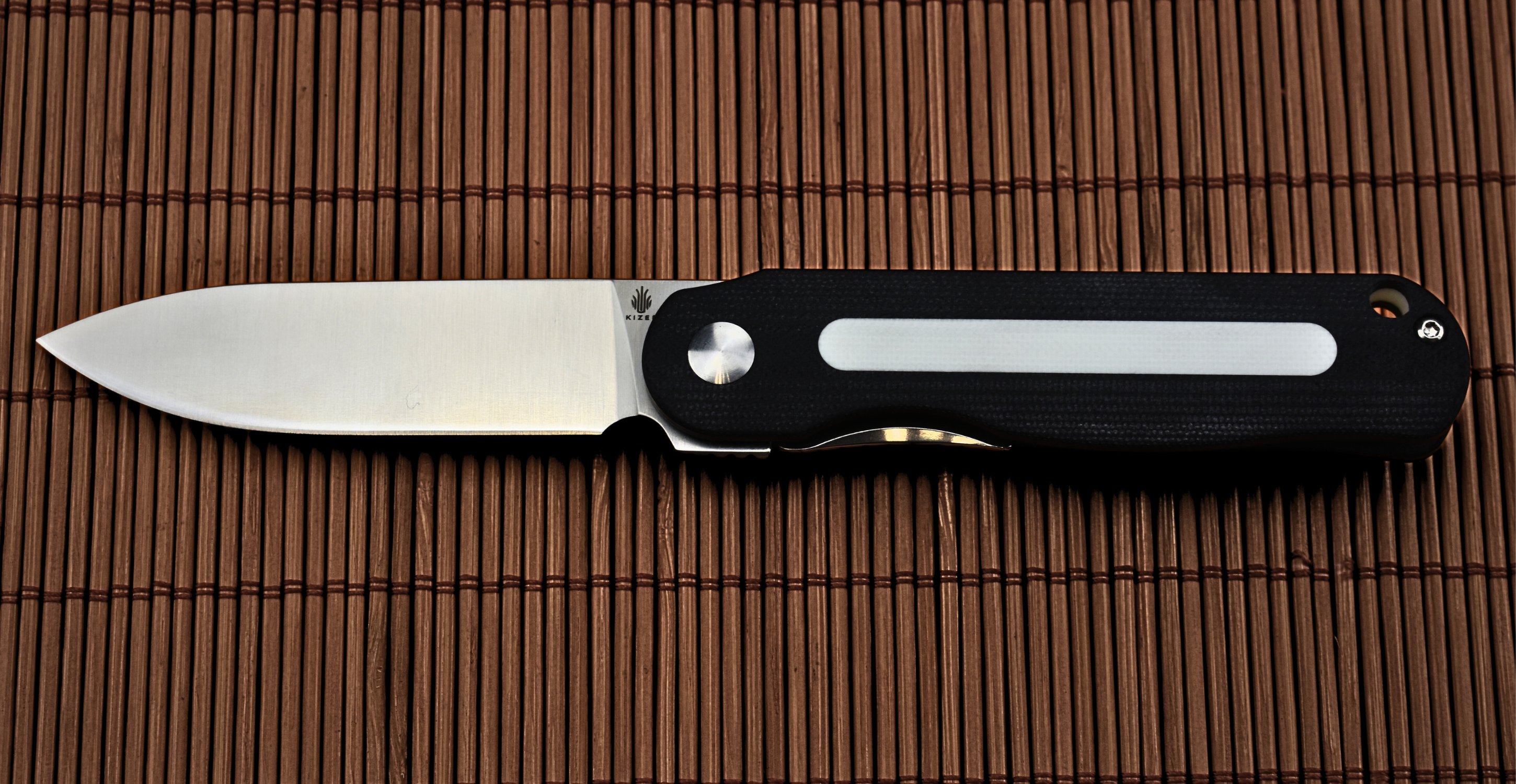 Kizer Knives couteau de poche Towser K, Serape, G10 poignée, lame noire Kizer Knives couteau de poche Towser K, Serape, G10 poignée, lame noire